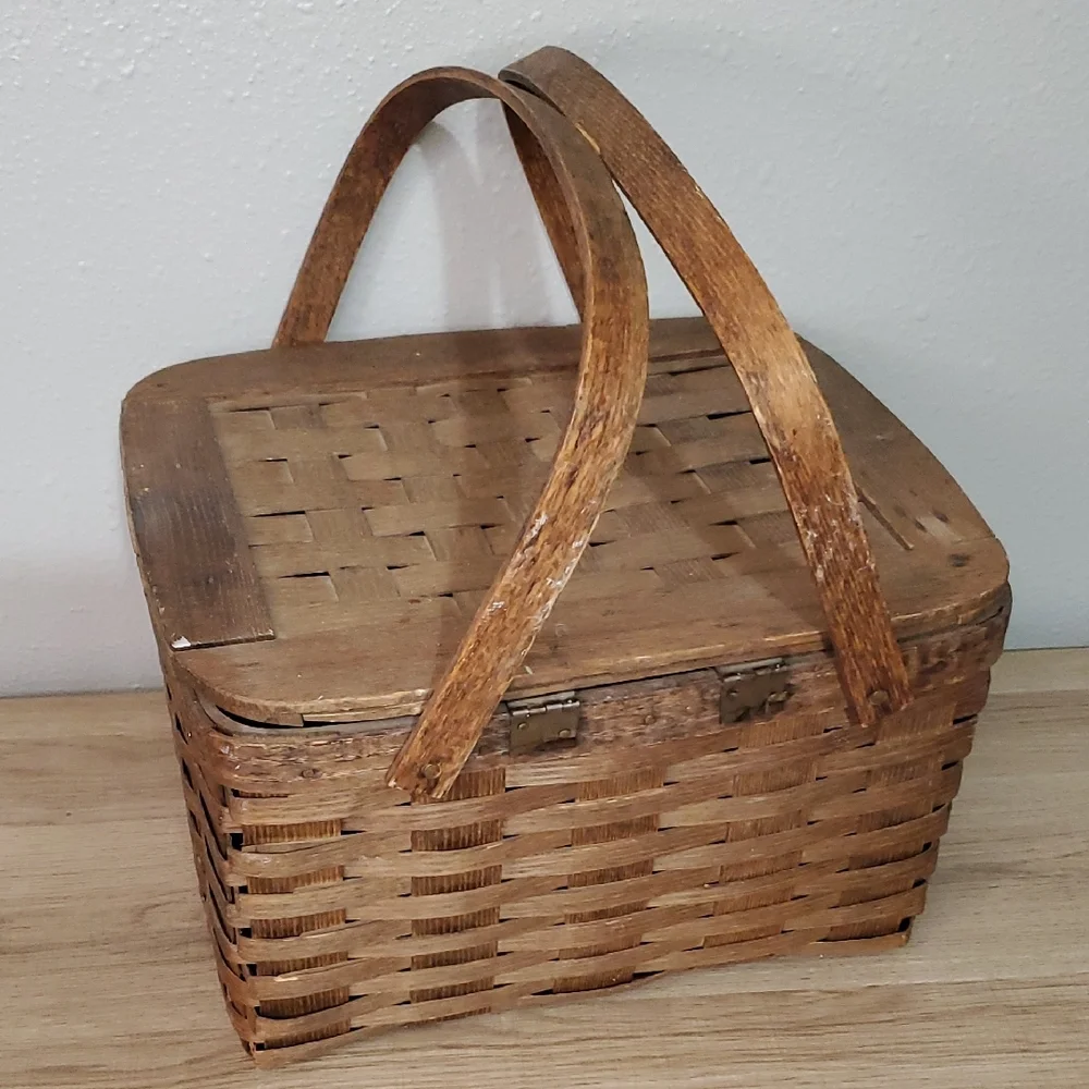 Peterboro Woven Top Wooden Picnic Basket with Handles Vintage Home Decor Antique
